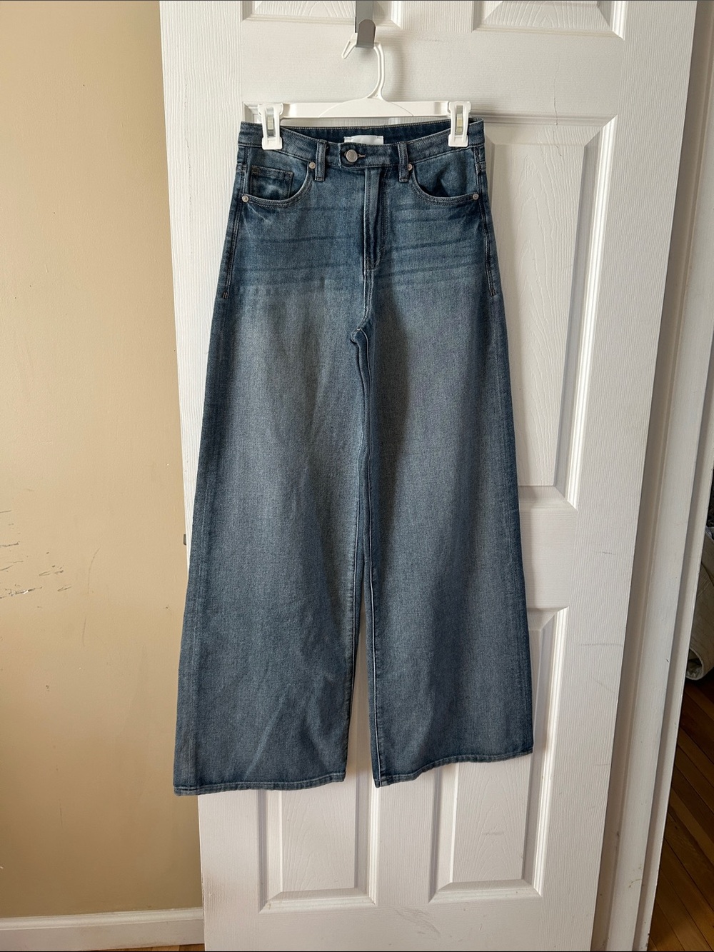 ✨Like New Habitual Wide-Leg Soft High-Rise Jeans in Washed Blue